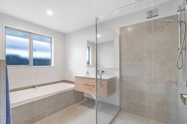 Photo of property in 5 Whitau Place, Marshland, Christchurch, 8083