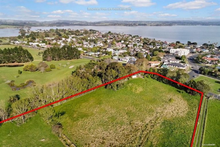 Photo of property in 56 Stevenson Road, Clarks Beach, 2122