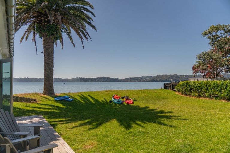 Photo of property in 115 Buffalo Beach Sh25 Road, Whitianga, 3510