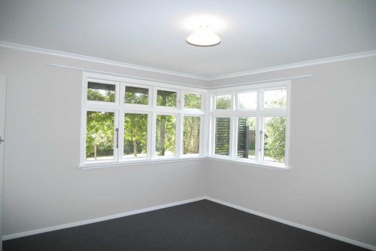Photo of property in 1 Trig Hill Terrace, Waikanae Beach, Waikanae, 5036