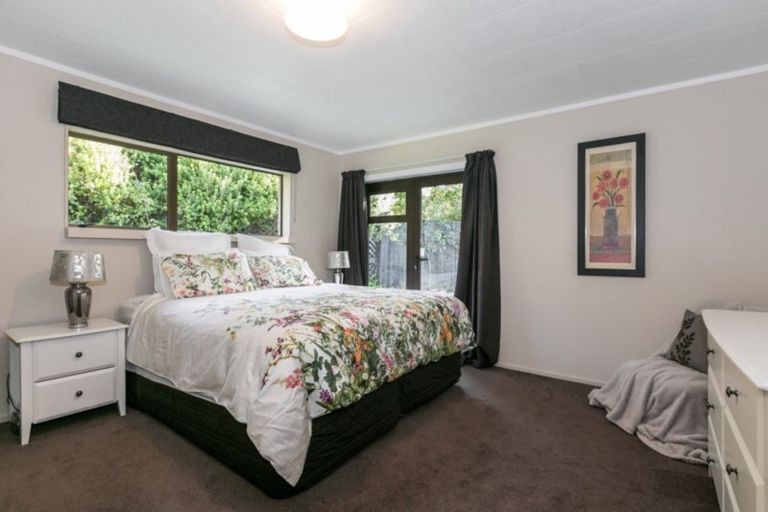Photo of property in 82 Mchardy Street, Havelock North, 4130