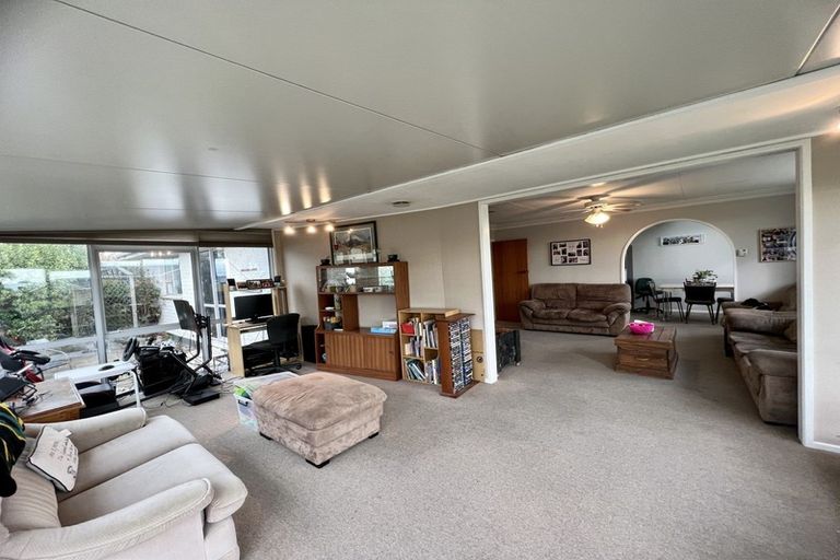 Photo of property in 15 Milford Street, Heidelberg, Invercargill, 9812