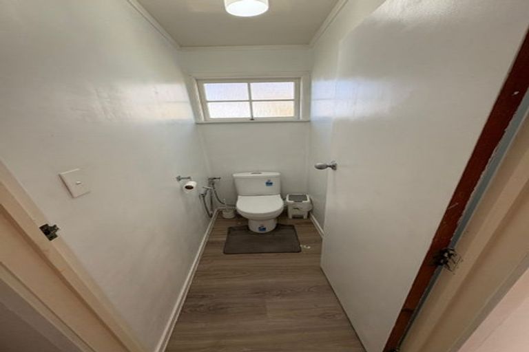 Photo of property in 4 Anich Road, Massey, Auckland, 0614