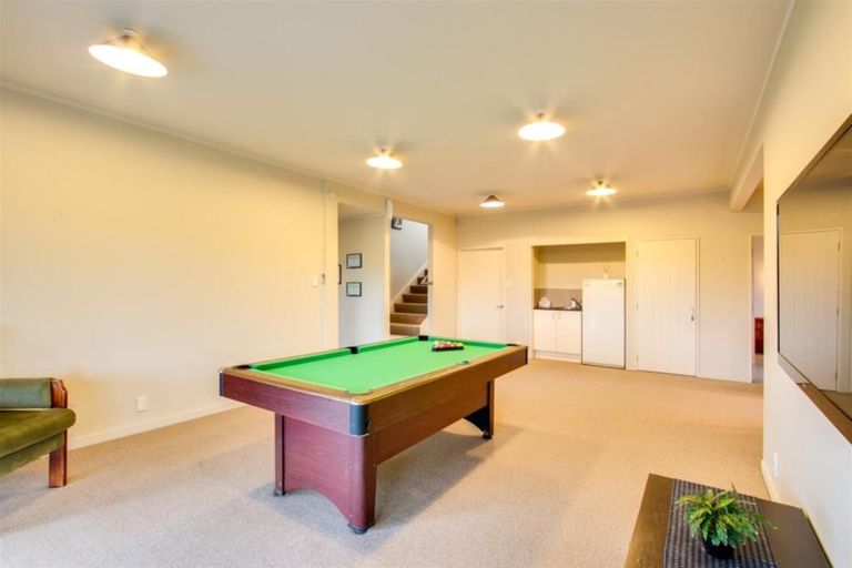 Photo of property in 21 Rochfort Road, Kahuranaki, Havelock North, 4295