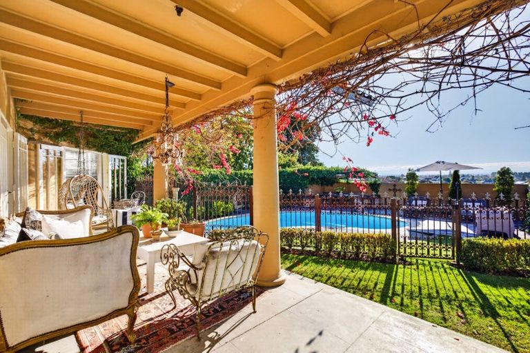Photo of property in 56 Lucknow Road, Havelock North, 4130