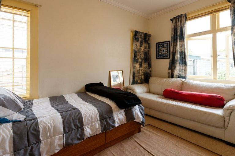 Photo of property in 51 Dahlia Street, Palmerston North, 4410