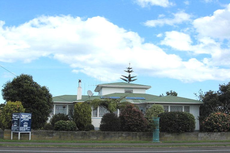 Photo of property in 215 Puriri Street, Castlecliff, Whanganui, 4501