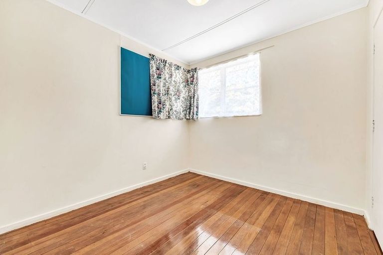 Photo of property in 34 Landon Avenue, Mangere East, Auckland, 2024