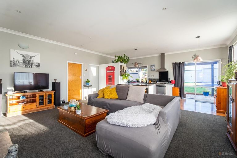 Photo of property in 10 Studholme Street, Waimate, 7924