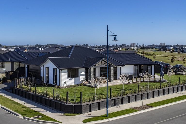 Photo of property in 48 Te Hurunui Drive, Pegasus, 7612