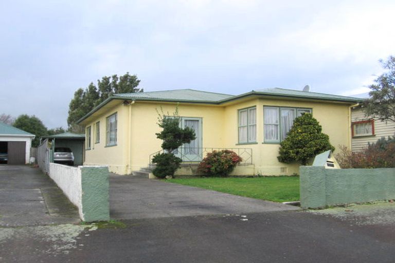 Photo of property in 117 Heretaunga Street, Palmerston North, 4414