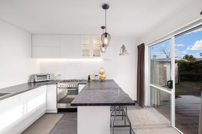 Photo of property in 225 Main Road North, Redwood, Christchurch, 8051