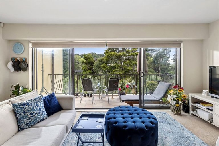 Photo of property in 5/7 The Avenue, Albany, Auckland, 0632