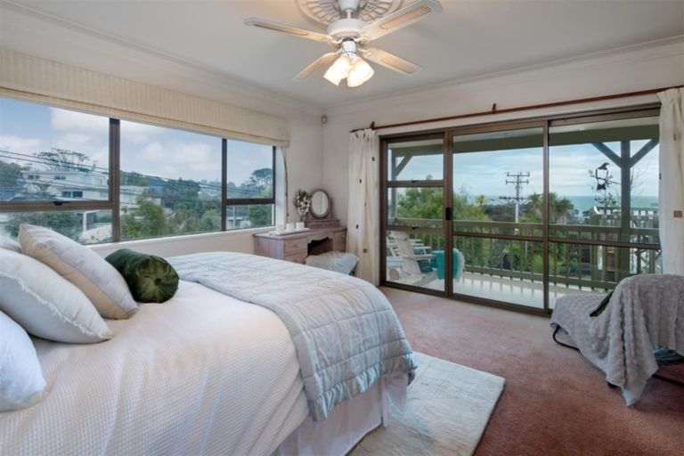 Photo of property in 14 Park Rise, Campbells Bay, Auckland, 0630