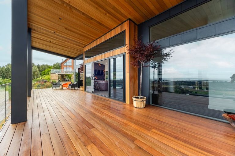 Photo of property in 8 Whio Place, Waikanae, 5036