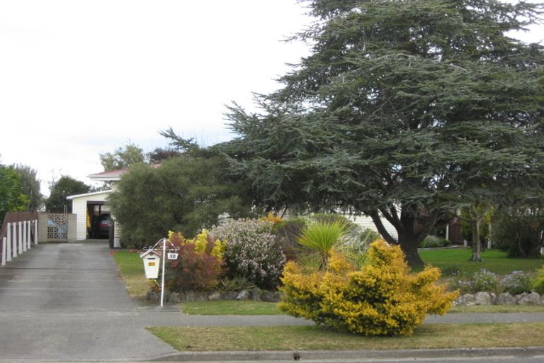Photo of property in 32 Trinity Crescent, Pirimai, Napier, 4112