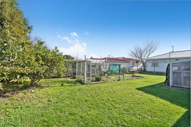 Photo of property in 3 Windsor Street, Solway, Masterton, 5810