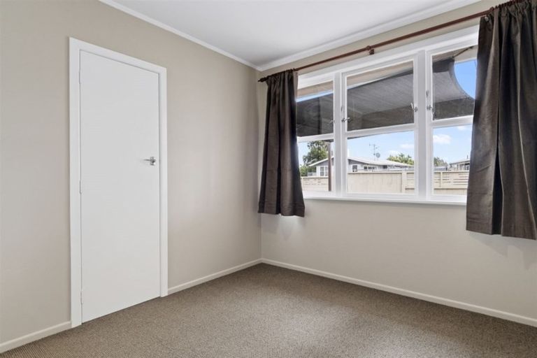 Photo of property in 129 Kingswood Road, Brookfield, Tauranga, 3110