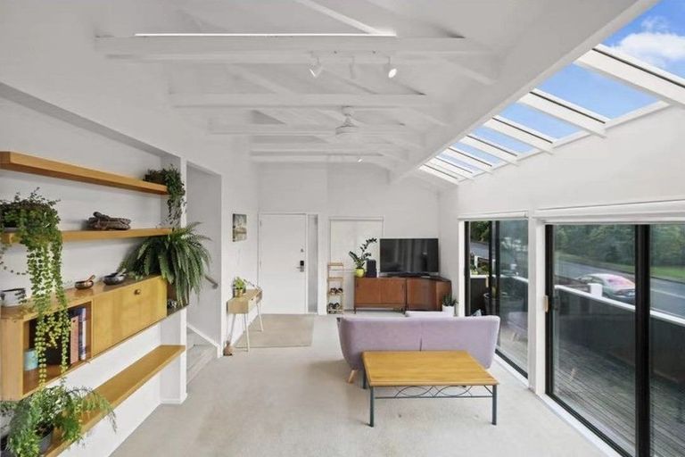 Photo of property in 27a Sunderlands Road, Half Moon Bay, Auckland, 2012