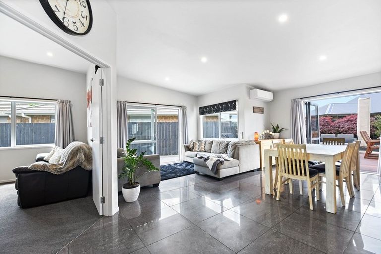 Photo of property in 44 Aquila Crescent, Rototuna North, Hamilton, 3210