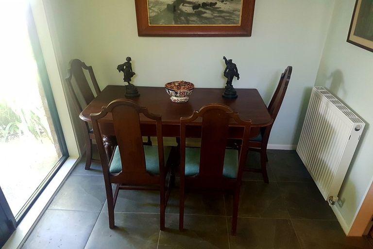 Photo of property in 24 Rakeiora Grove, Korokoro, Lower Hutt, 5012