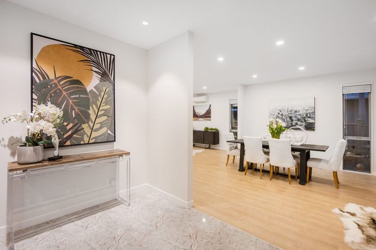 Photo of property in 27 Westerley Place, Long Bay, Auckland, 0630