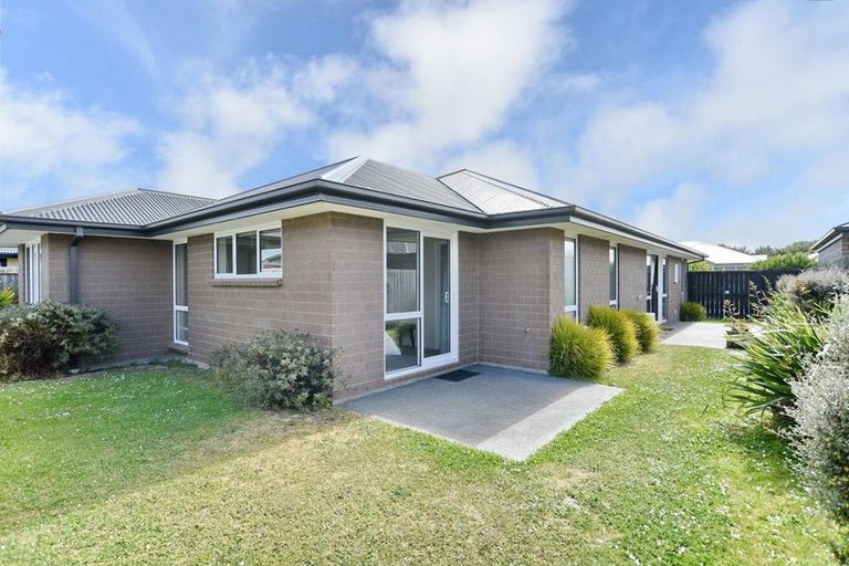 Photo of property in 8 Booth Way, Belfast, Christchurch, 8051