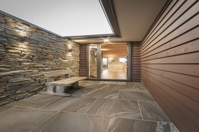 Photo of property in 125 Wailana Heights Drive, Queensberry, Cromwell, 9383