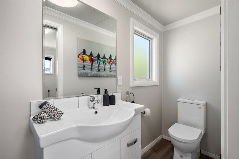 Photo of property in 11 Ruataniwha Drive, Collingwood, 7073