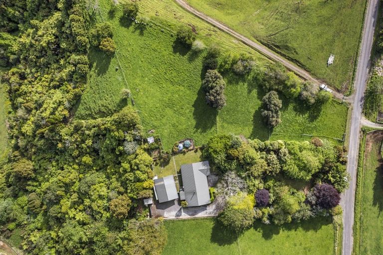 Photo of property in 92 Hickman Road, Onaero, Urenui, 4375