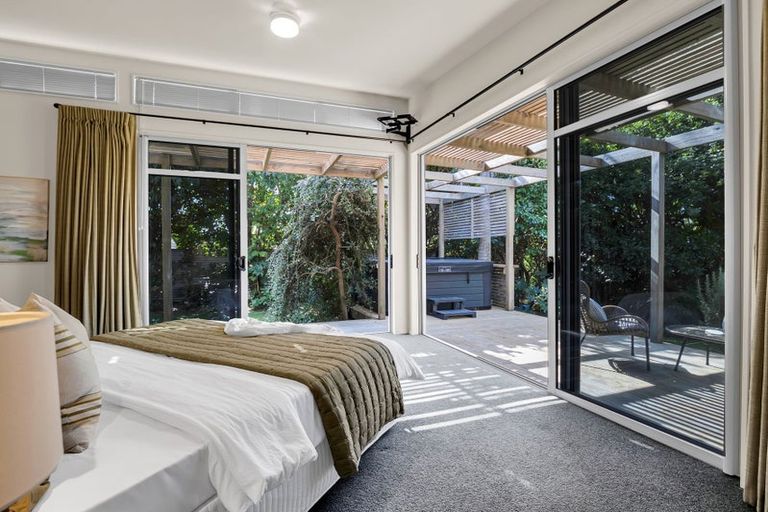 Photo of property in 2a Wouldbank Way, Welcome Bay, Tauranga, 3112