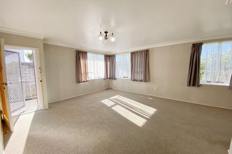 Photo of property in 4/126 Astley Avenue, New Lynn, Auckland, 0600