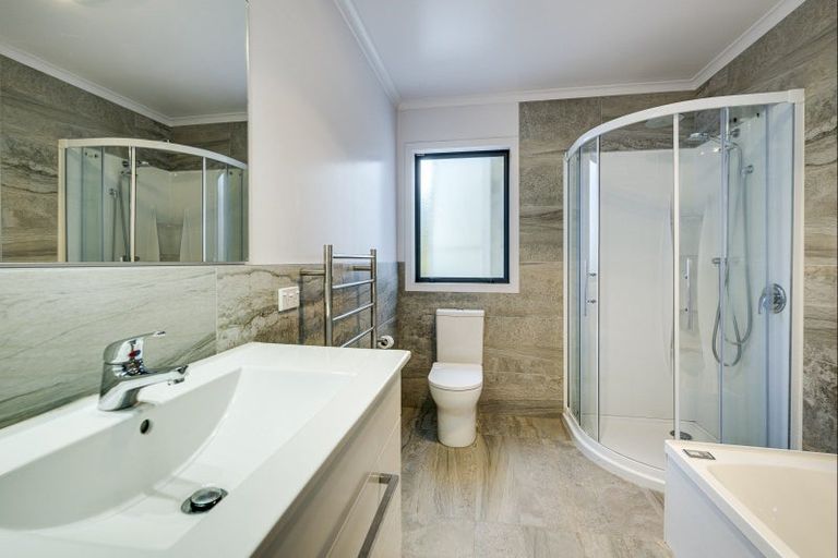 Photo of property in Baysbeds, 83 Shakespeare Road, Bluff Hill, Napier, 4110