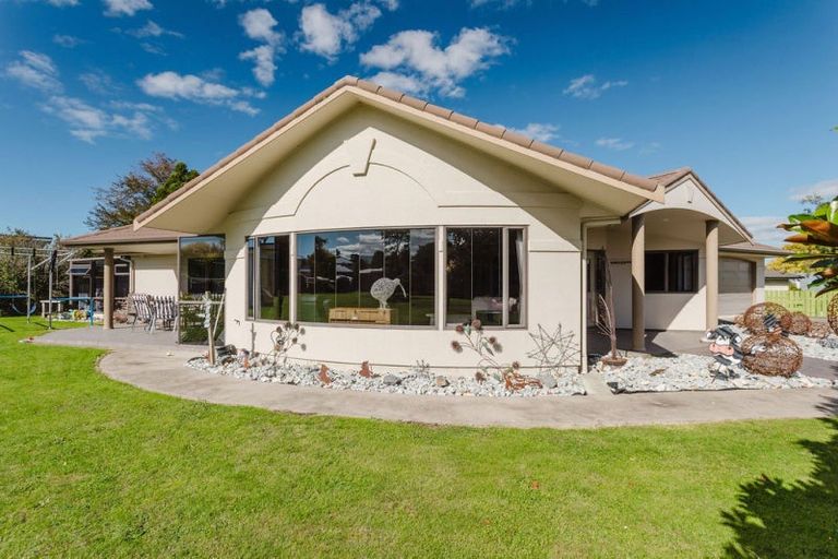 Photo of property in 10 Victoria Avenue, Dannevirke, 4930