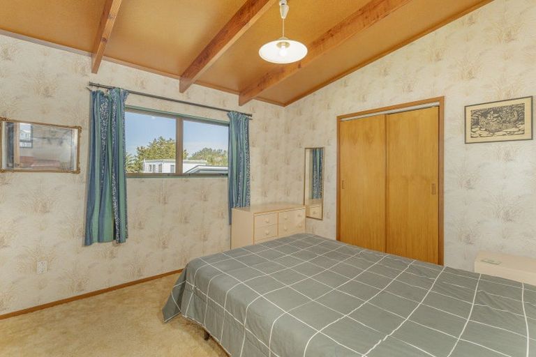 Photo of property in 20 Oyster Drive, Cooks Beach, Whitianga, 3591