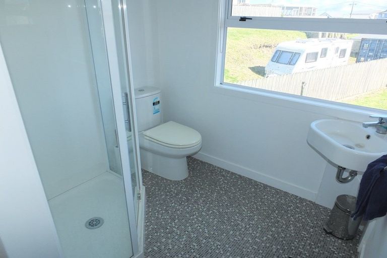 Photo of property in 14 Brown Terrace, Foxton Beach, Foxton, 4815