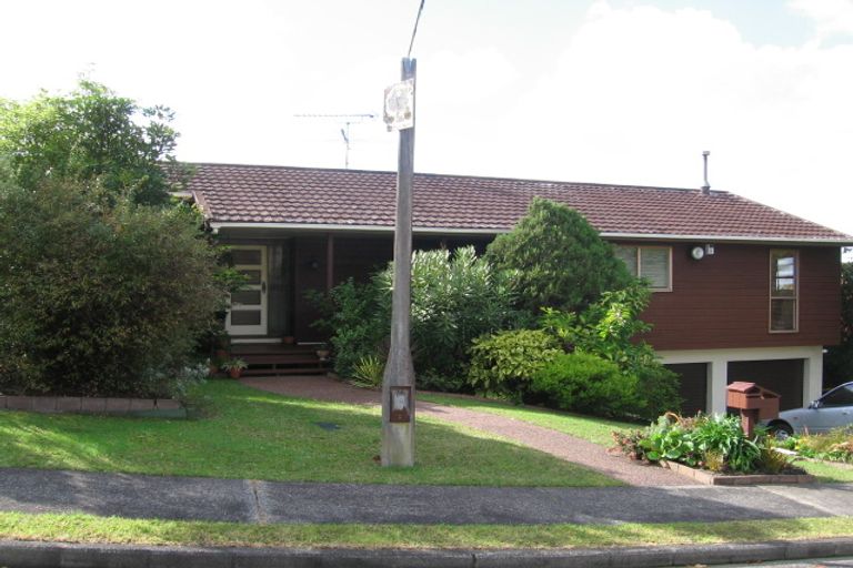 Photo of property in 1 Surville Place, Mairangi Bay, Auckland, 0630