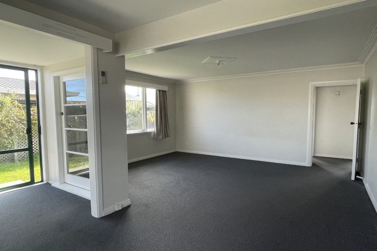Photo of property in 2/51 Saint Johns Street, Woolston, Christchurch, 8062