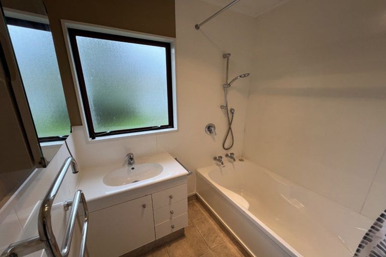 Photo of property in 2 Rata Street, Tokomaru, Palmerston North, 4474
