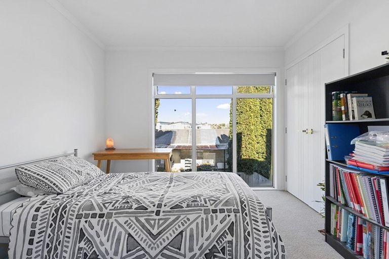 Photo of property in 2/72 Carrington Avenue, Silverdale, Hamilton, 3216