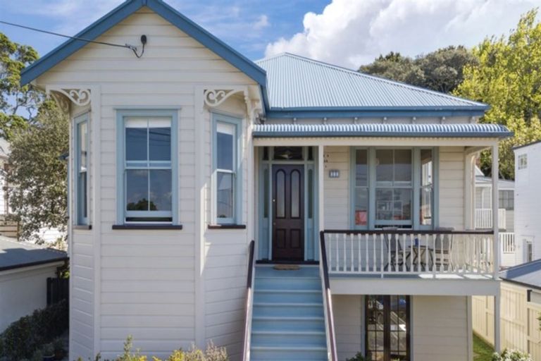 Photo of property in 5 St Aubyn Street, Devonport, Auckland, 0624