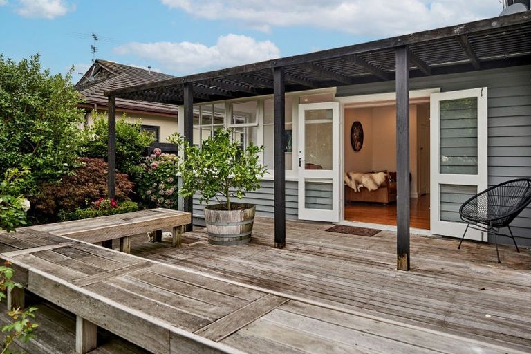 Photo of property in 71 Hautana Street, Woburn, Lower Hutt, 5010