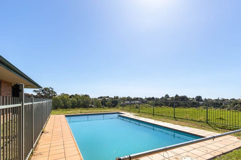 Photo of property in 57 Mcgiven Drive, Ridgewood, New Plymouth, 4371