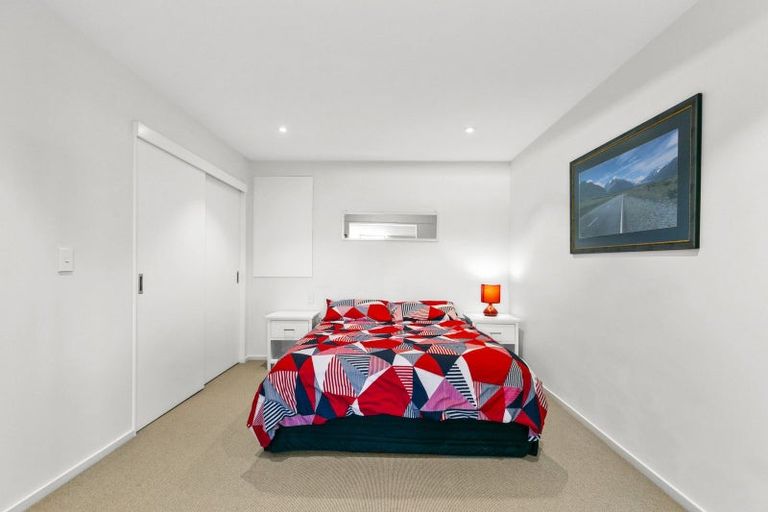 Photo of property in 6 Owhiro Bay Parade, Island Bay, Wellington, 6023