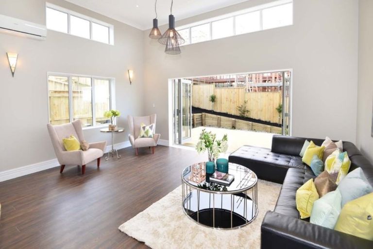 Photo of property in 141 Colonial Drive, Silverdale, 0932