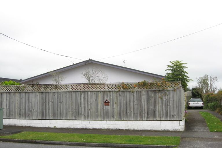 Photo of property in 20 Manu Crescent, Upper Vogeltown, New Plymouth, 4310