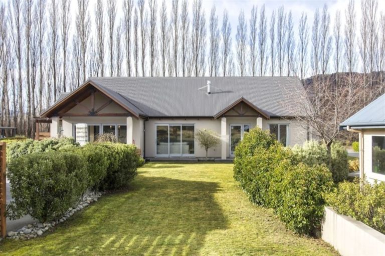 Photo of property in 19 The Dunes, Cromwell, 9310