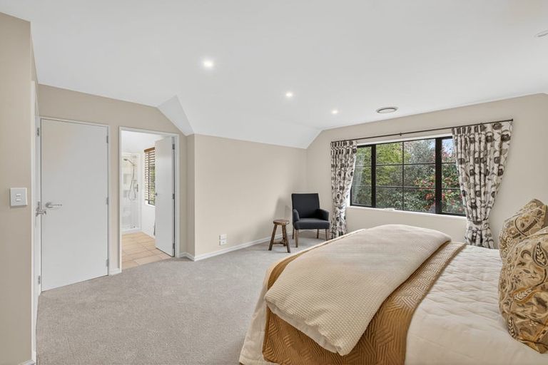 Photo of property in 106 Hamilton Avenue, Ilam, Christchurch, 8041