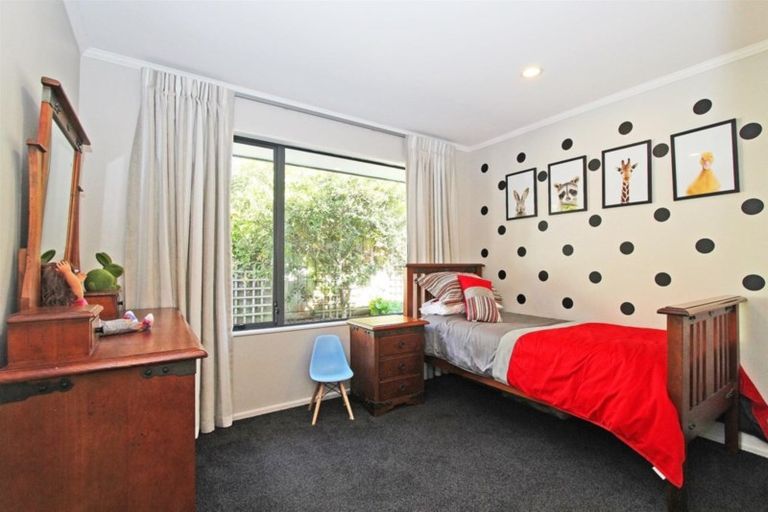 Photo of property in 2 Wilkinson Place, Richmond, 7020