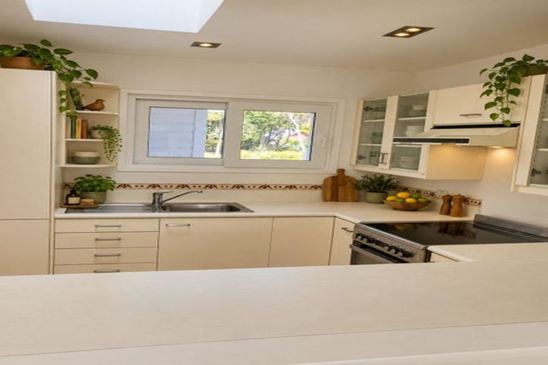 Photo of property in 16 Sumnervale Drive, Sumner, Christchurch, 8081